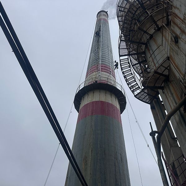 砖烟囱裂缝修补加抱箍